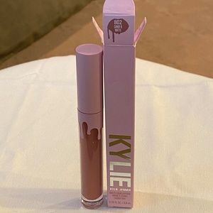 Kylie Matte Liquid Lipstick Color Candy K